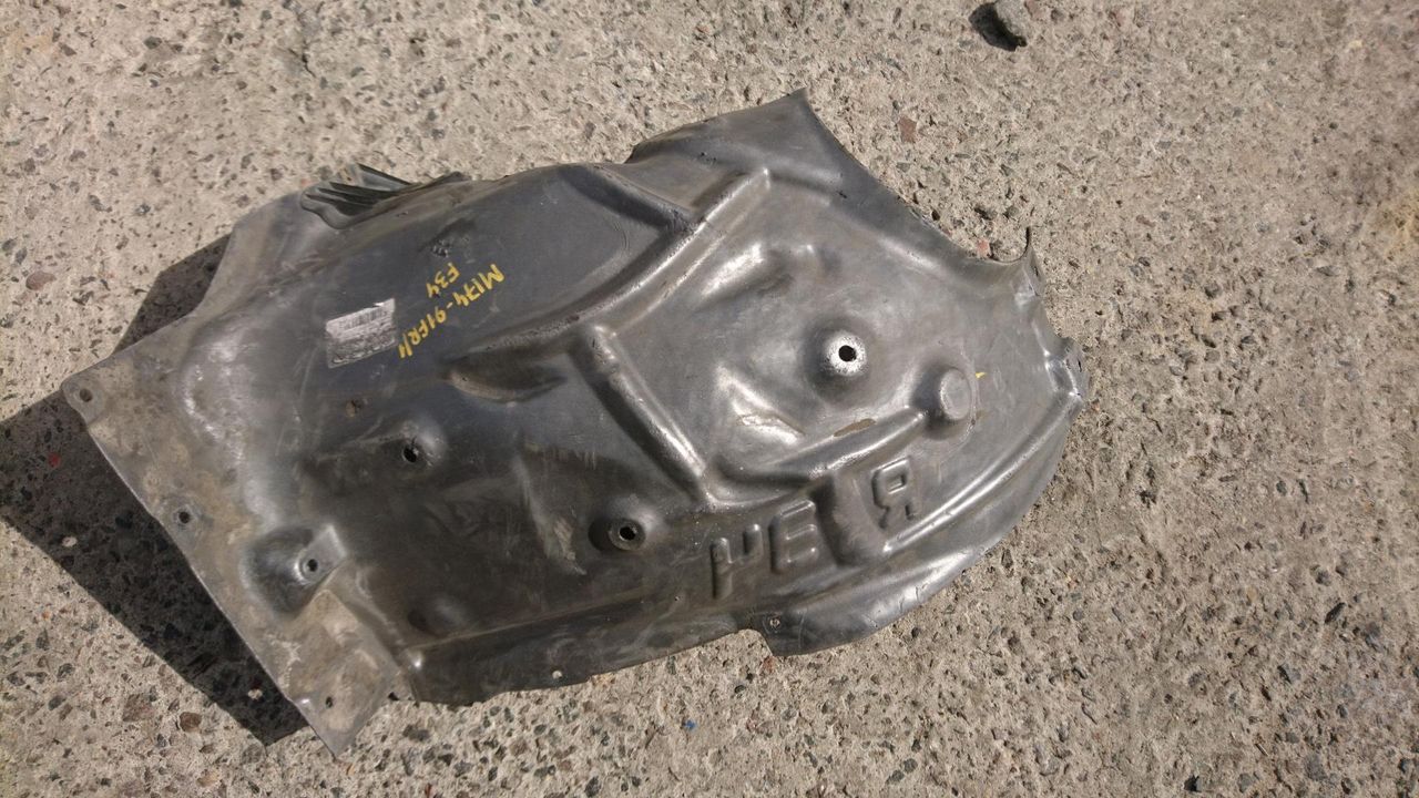 защита арок передняя правая (подкрылок) BMW 3 серия F30/F31/F34 2013, 2.0 л., N47 D20 C, дизель, АКПП, хетчбэк 5 дв., правый руль, 51717288908