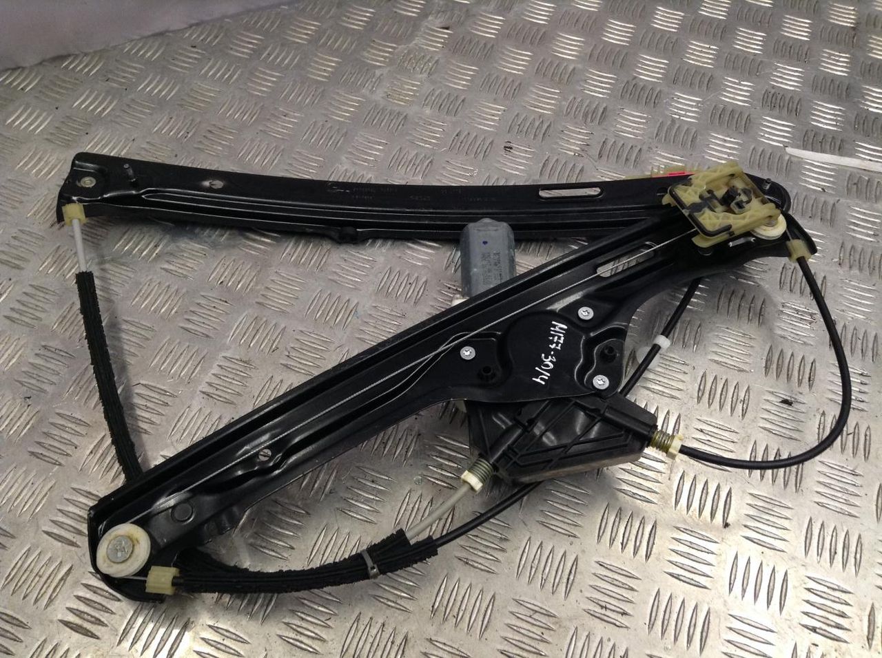 стеклоподъемник передний правый BMW X6 F16 2017, 3.0 л., N57 D30 B, дизель, АКПП, внедорожник 5 дв., 7292904