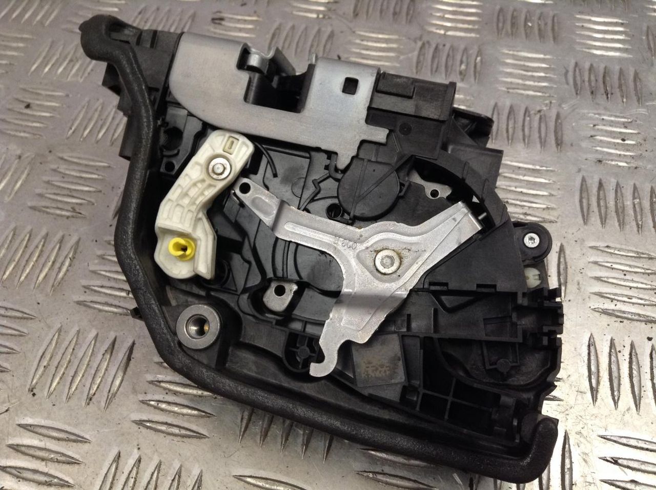 замок двери передней правой BMW X6 F16 2017, 3.0 л., N57 D30 B, дизель, АКПП, внедорожник 5 дв., 7473152