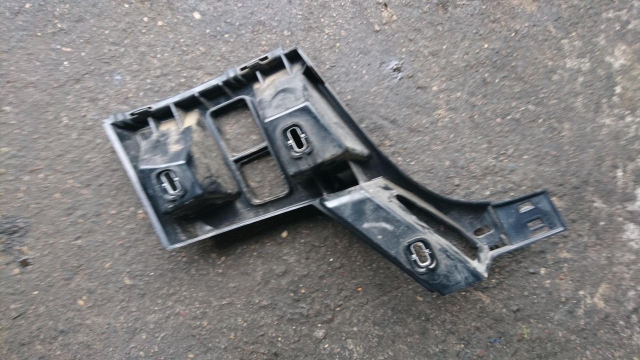 Крепление бампера заднего Mercedes-Benz M-Класс W166 2015, 3.0 л., OM 642.826, дизель, АКПП, cthsq, внедорожник 5 дв., A1668803403
