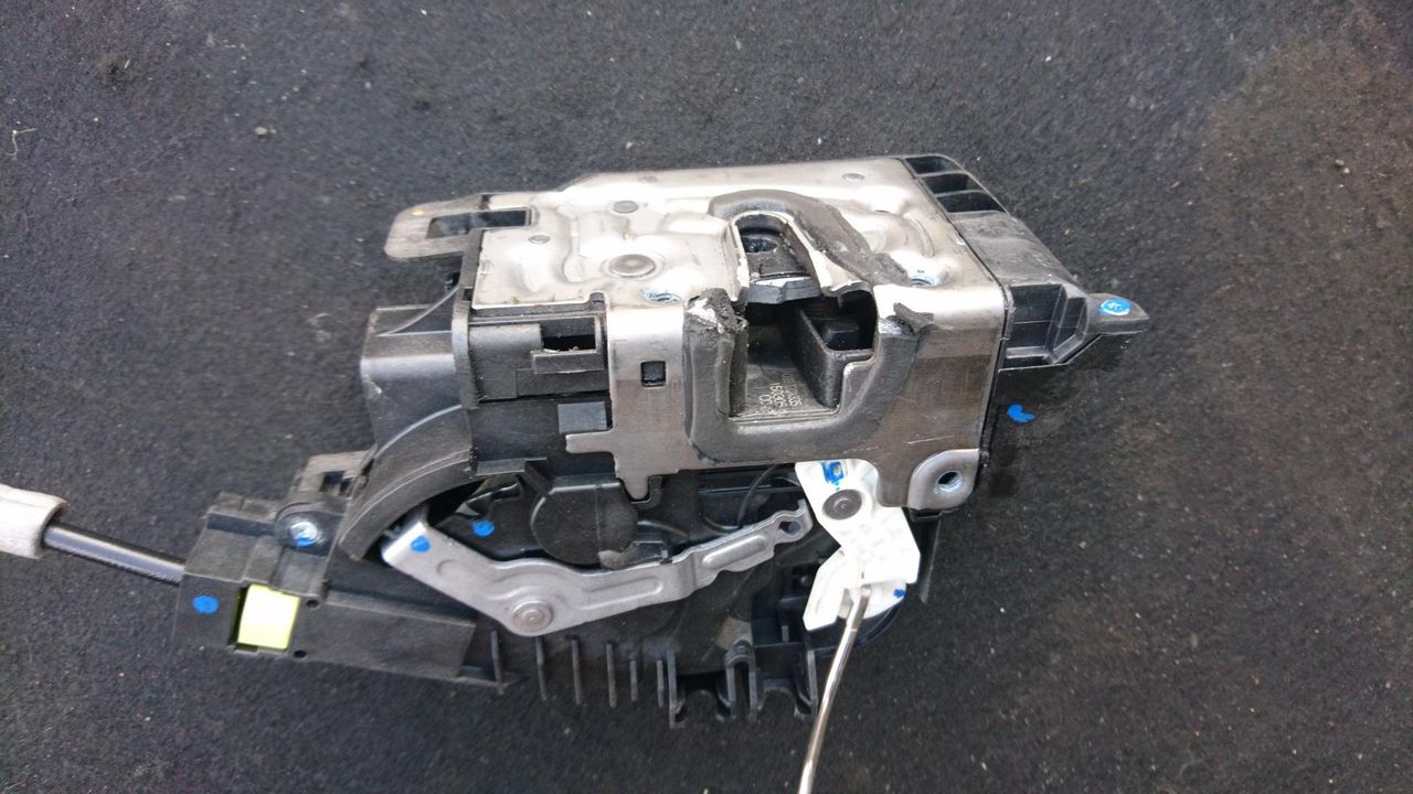 замок двери передней левой Mercedes-Benz M-Класс W166 2015, 3.0 л., OM 642.826, дизель, АКПП, cthsq, внедорожник 5 дв., A0997201335