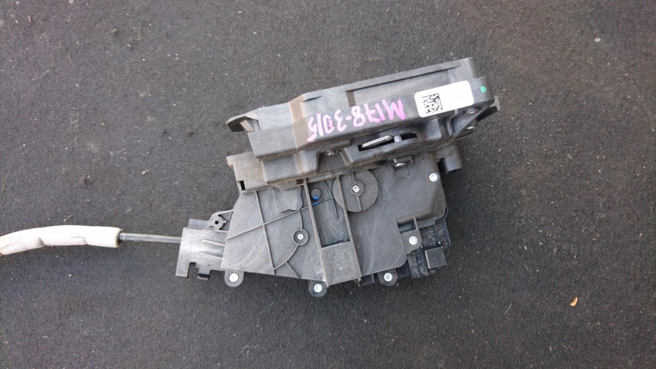 замок двери передней правой Mercedes-Benz M-Класс W166 2015, 3.0 л., OM 642.826, дизель, АКПП, cthsq, внедорожник 5 дв., A0997201435