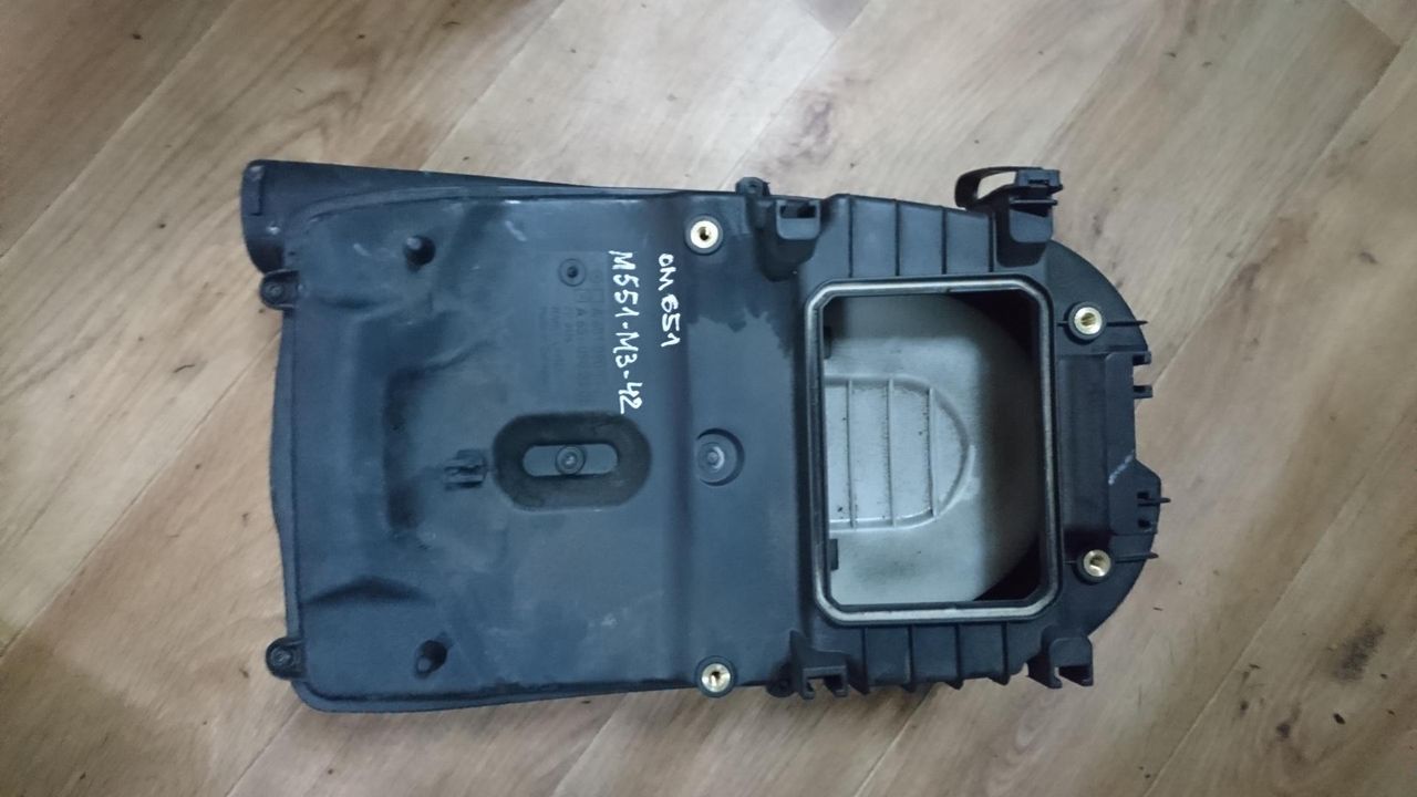 корпус воздушного фильтра Mercedes-Benz E-Класс W212/S212/C207/A207 2012, 2.1 л., OM 651.924, дизель, АКПП, седан, A6510902301