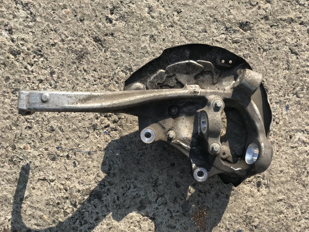 кулак поворотный правый Mercedes-Benz C-Класс W205/S205/C205 2015, 2.1 л., OM 651.921, дизель, АКПП, универсал