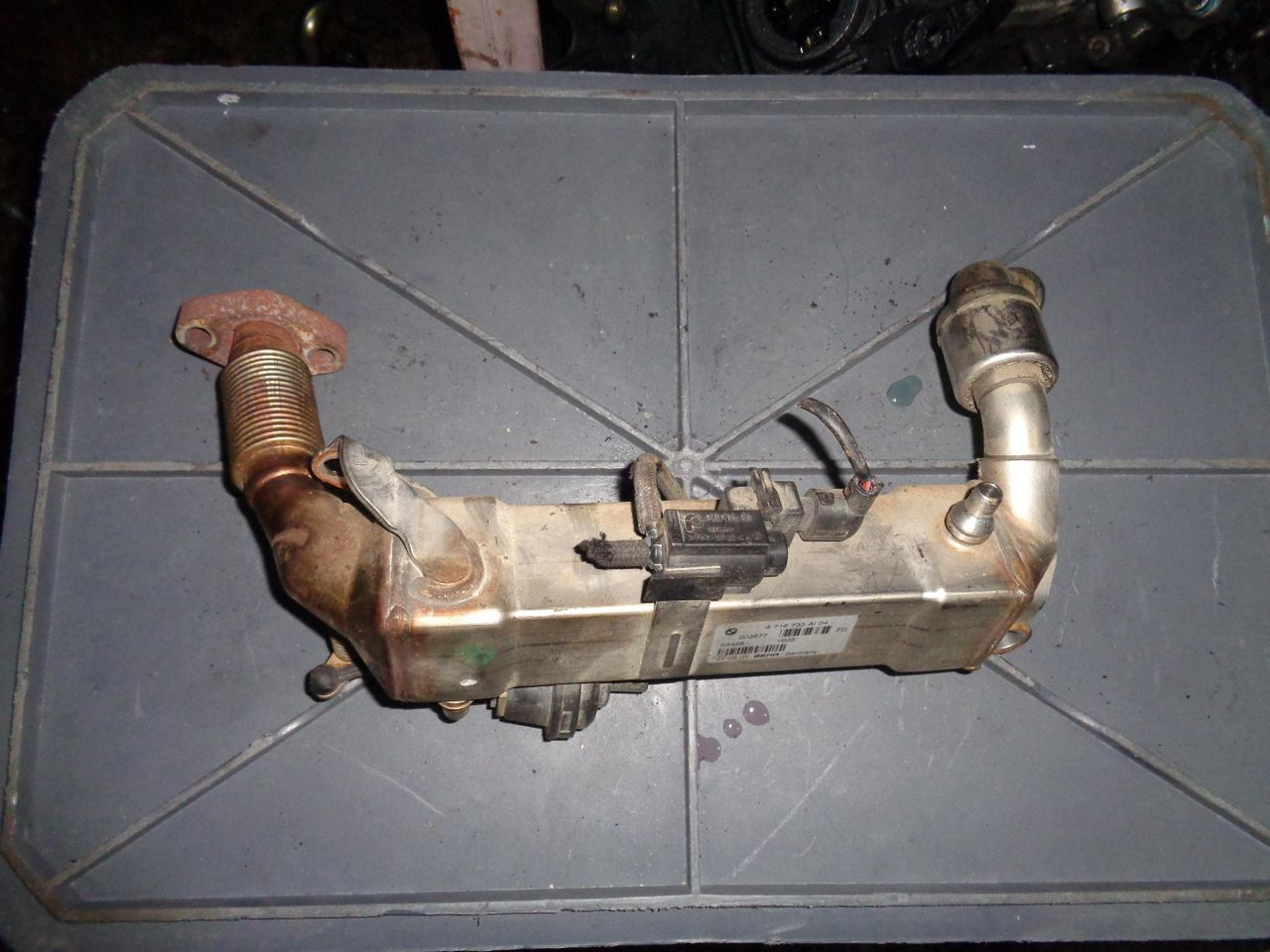 охладитель EGR / Радиатор EGR BMW X3 E83 2005, 3.0 л., M57 D30 (306D3), дизель, АКПП, внедорожник 5 дв., 4716733