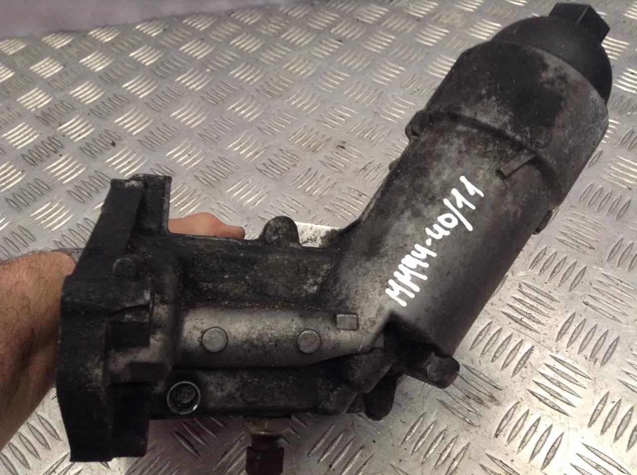 корпус масляного фильтра BMW 5 серия E60/E61 2006, 3.0 л., M57 D30 (306D2), АКПП, седан