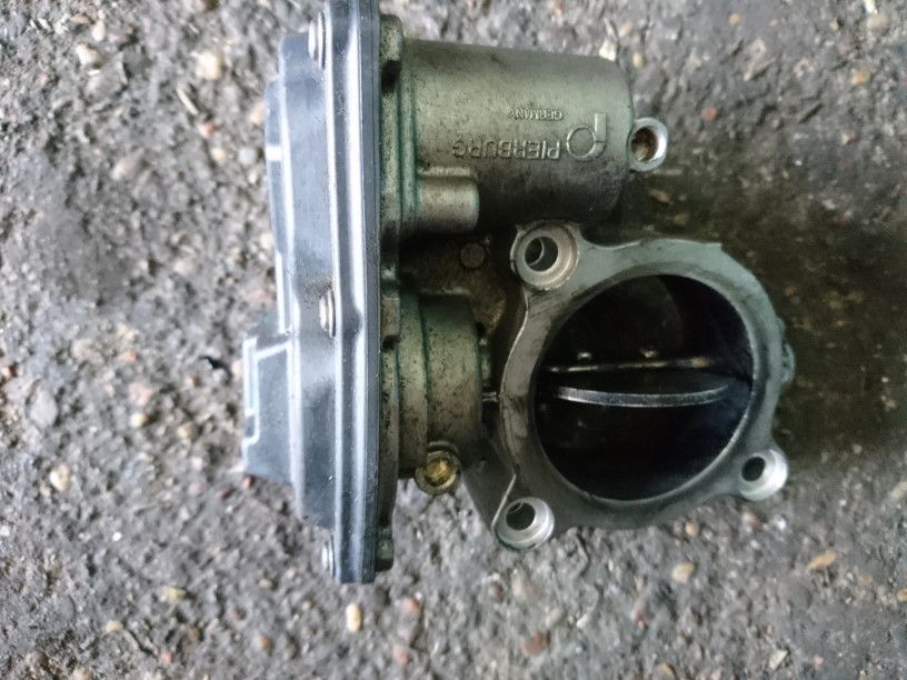 заслонка дроссельная BMW X1 E84 2012, 2.0 л., N47 D20 C, дизель, АКПП, универсал, 13547810752, 7810752