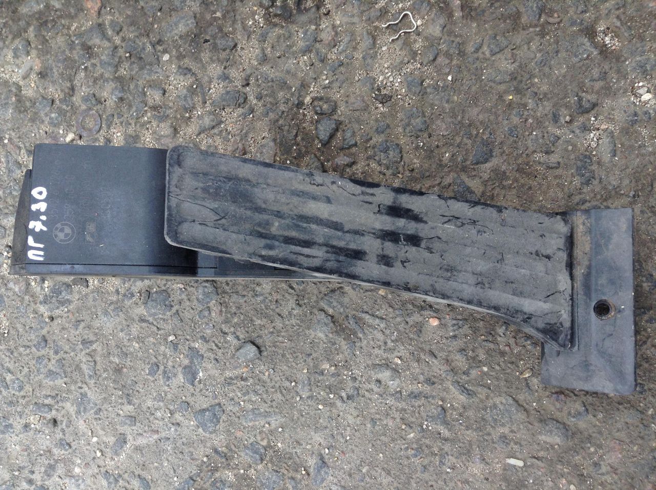 педаль BMW 3 серия E90/E91/E92/E93 2007, 3.0 л., M57 D30 (306D3), дизель, АКПП, седан, 35426772646, 6772646