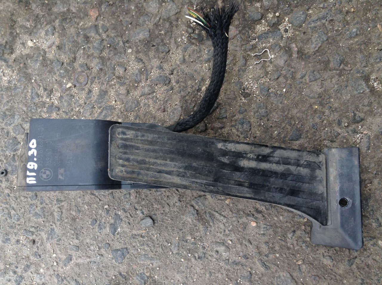 педаль BMW 5 серия E60/E61 2005, 2.5 л., M54 B25 (256S5), бензин, АКПП, седан, 35406766931, 6766931