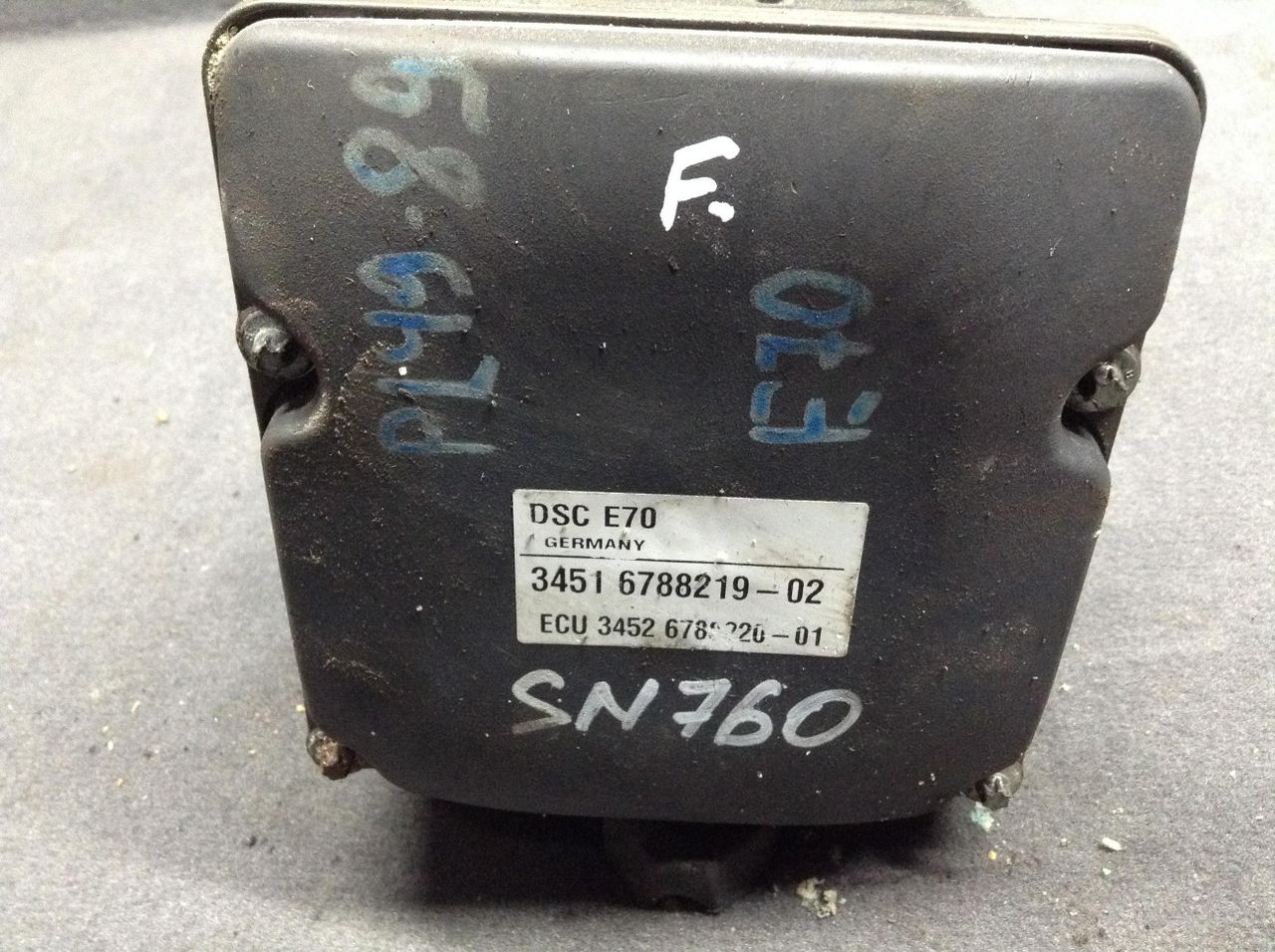 блок ABS BMW X5 E70 2009, 3.0 л., M57 D30 (306D5), дизель, АКПП, внедорожник 5 дв., 34516788219, 34526788220
