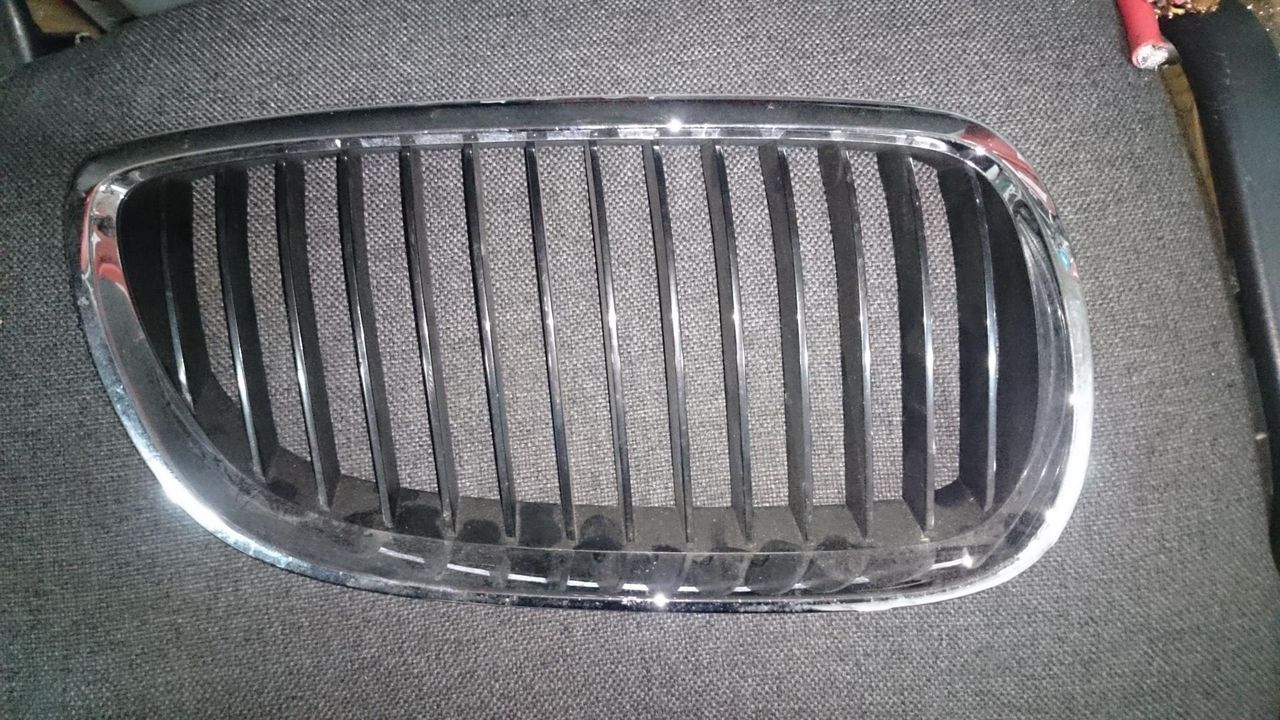 заглушка (решетка) в бампер BMW 5 серия E60/E61 [рестайлинг] 2008, 3.0 л., M57 D30 (306D3), дизель, АКПП, седан, 51137065702