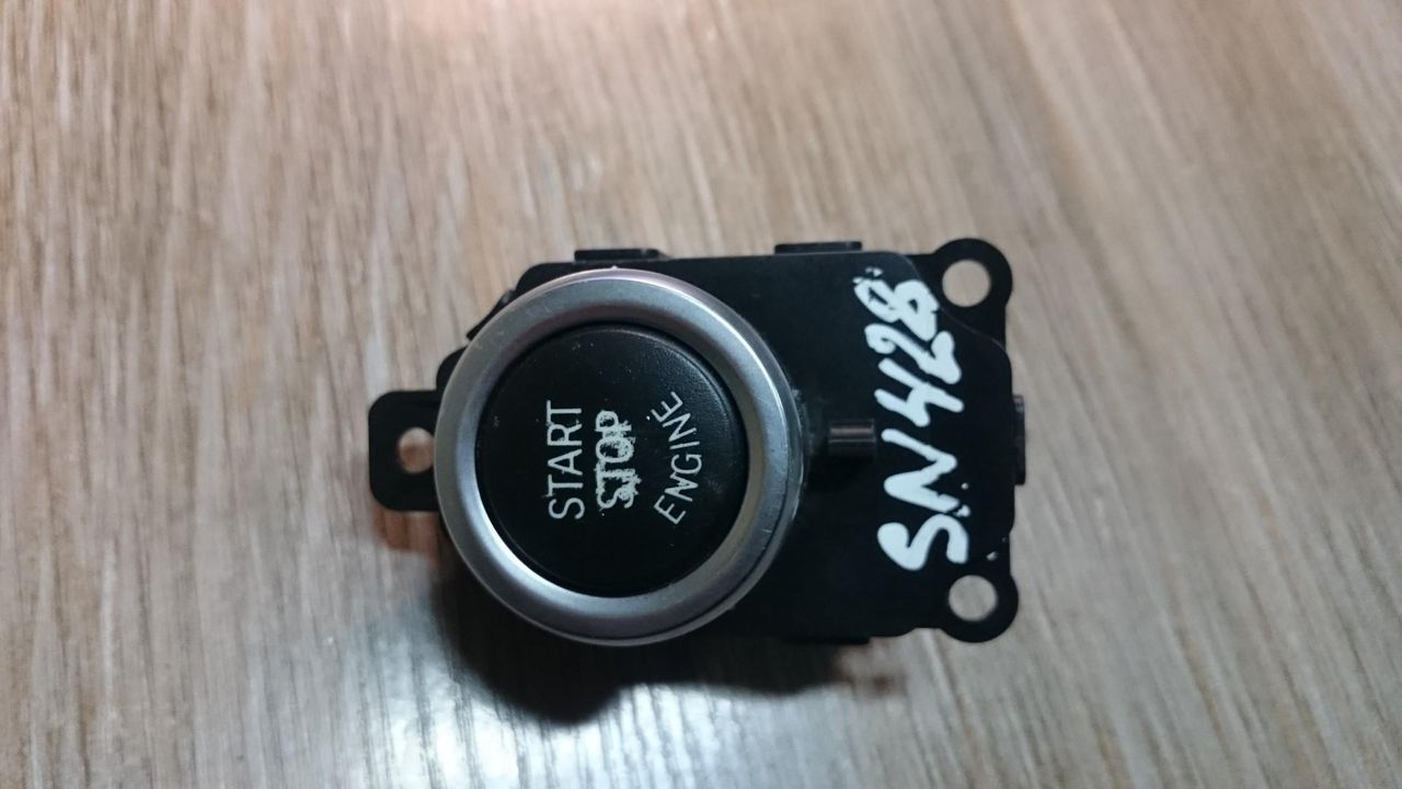 кнопка запуска двигателя BMW 7 серия F01/F02 2009, 3.0 л., N57 D30 A, дизель, АКПП, седан, 61319162555