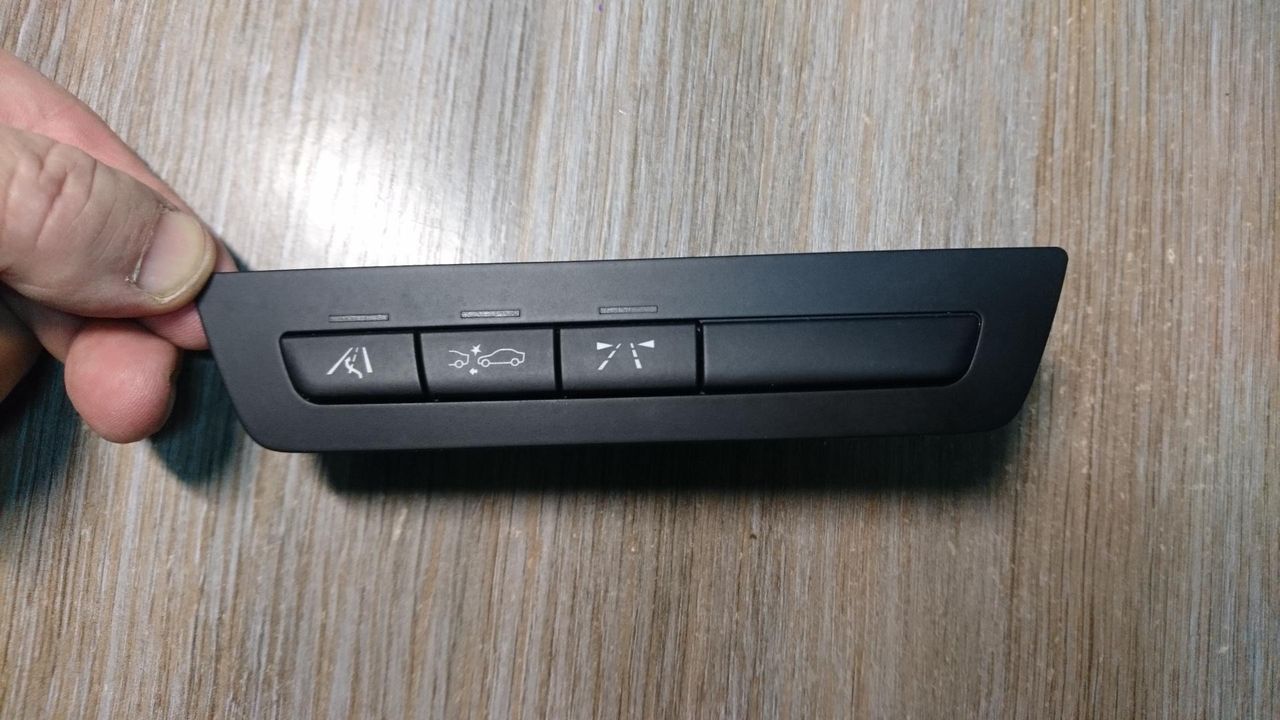 панель управления BMW 7 серия F01/F02 2010, 4.4 л., N63 B44 A, бензин, АКПП, седан, 9220055