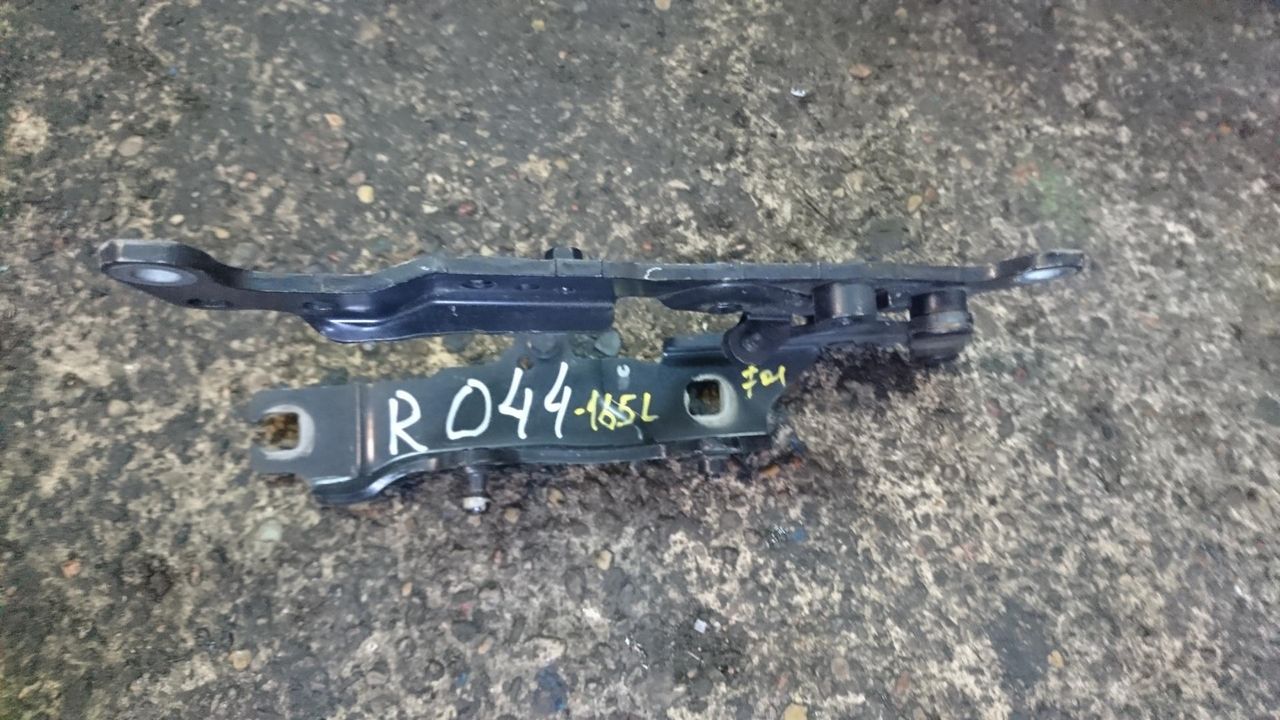 петля капота левая BMW 7 серия F01/F02 2010, 4.4 л., N63 B44 A, бензин, АКПП, седан