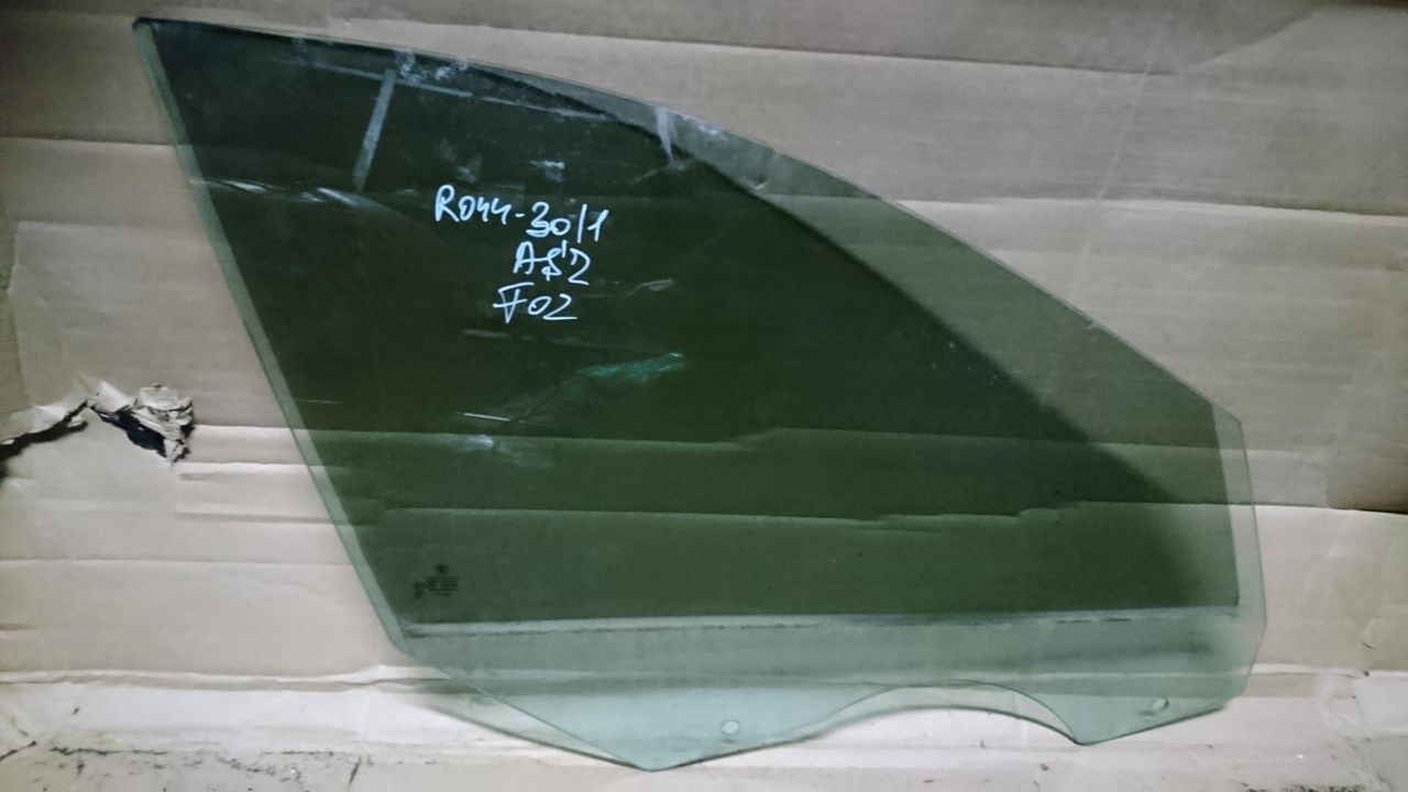 стекло двери передней правой BMW 7 серия F01/F02 2010, 4.4 л., N63 B44 A, бензин, АКПП, седан, 51337182084