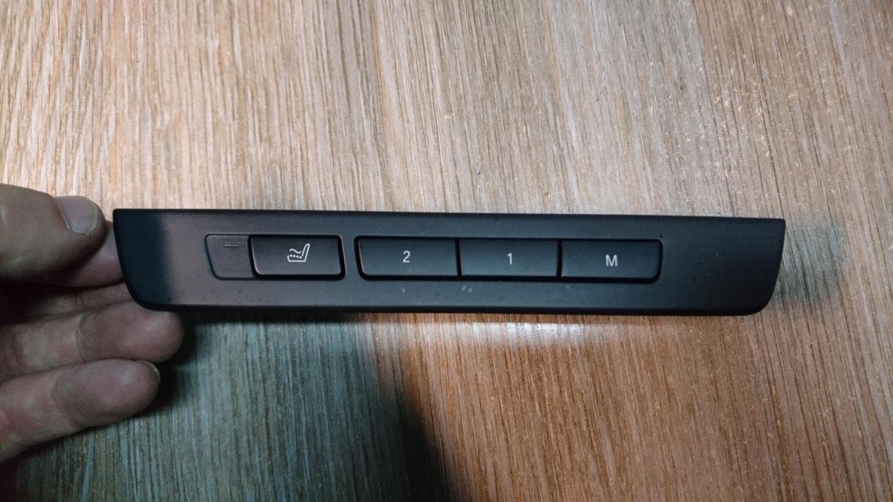 блок управления сиденьем BMW 7 серия F01/F02 2010, 4.4 л., N63 B44 A, бензин, АКПП, седан, 9215768
