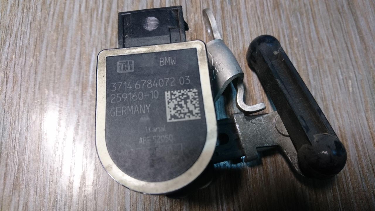 датчик дорожного просвета BMW 7 серия F01/F02 2010, 4.4 л., N63 B44 A, бензин, АКПП, седан, 37146784072