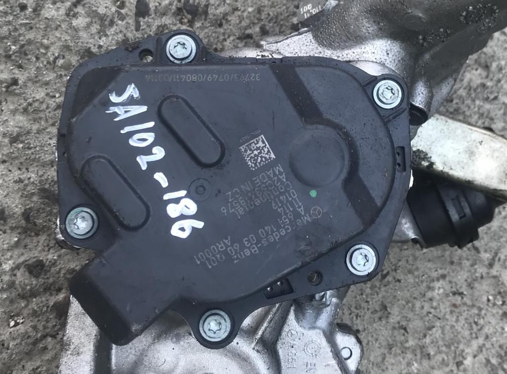 заслонка дроссельная Mercedes-Benz C-Класс W205/S205/C205 2014, 2.1 л., OM 651.921, АКПП, купе, 6511400360