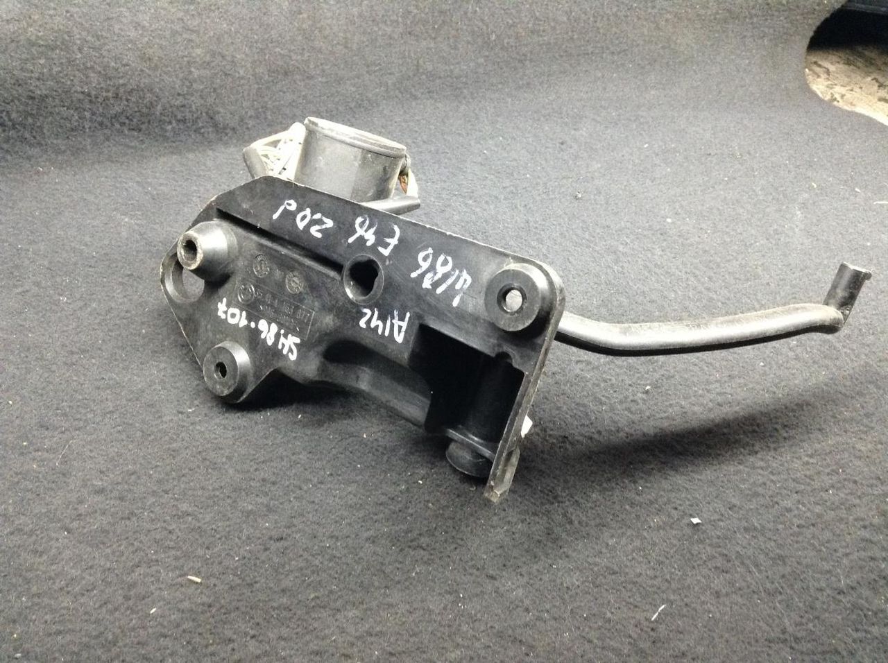 педаль BMW 3 серия E46 1998, 2.0 л., M47 D20 (204D1), АКПП, седан, 1163877