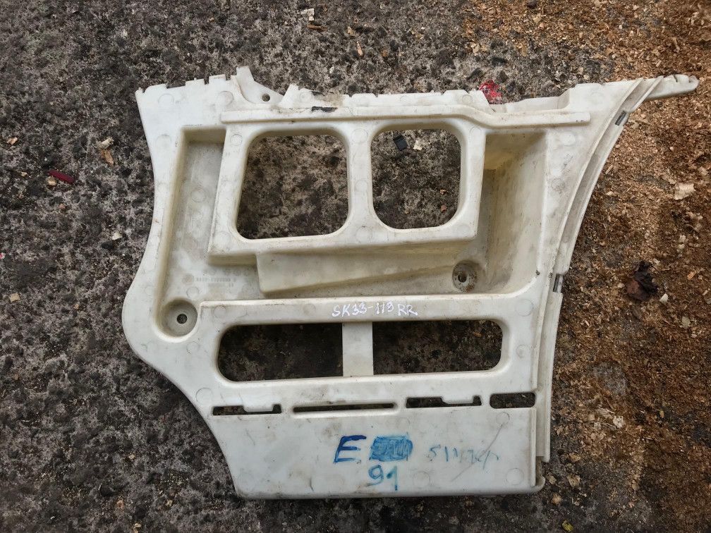 Крепление бампера переднего BMW 3 серия E90/E91/E92/E93 2006, 2.0 л., M47 D20 (204D4), дизель, АКПП, универсал, 51127907260