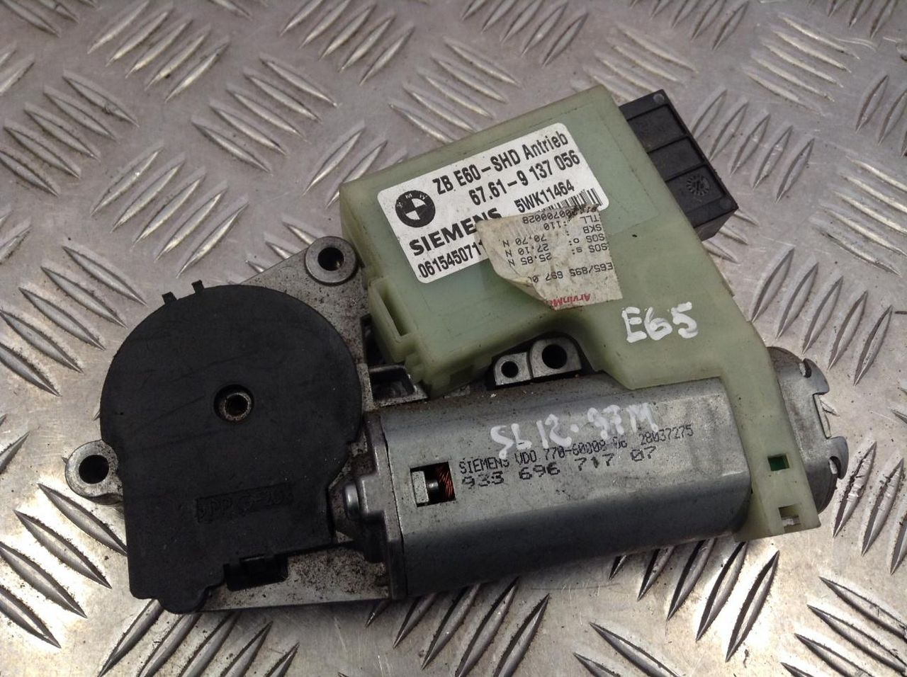 двигатель электролюка BMW 7 серия E65/E66/E67 2003, 4.4 л., АКПП, седан, 9137056