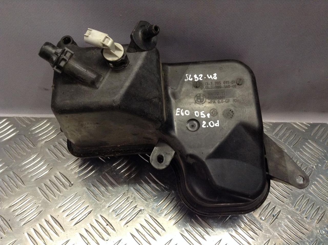 бачок расширительный BMW 5 серия E60/E61 2005, 2.0 л., M47 D20 (204D4), дизель, АКПП, седан, 7785013, 7785560