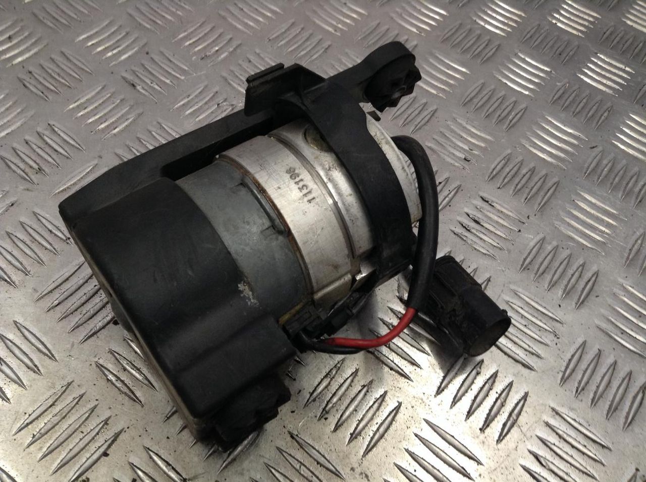 насос DSC BMW 7 серия E65/E66/E67 2004, 4.4 л., АКПП, седан, 1166155