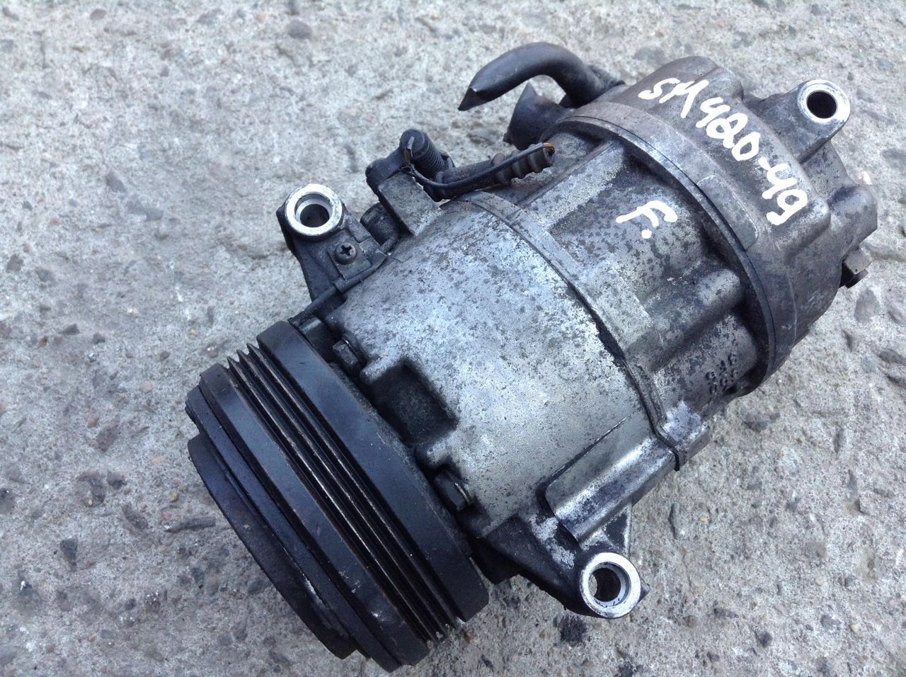 компрессор кондиционера BMW 3 серия E46 2003, 2.0 л., M47 D20 (204D4), дизель, АКПП, седан, 6905643, 64526905643