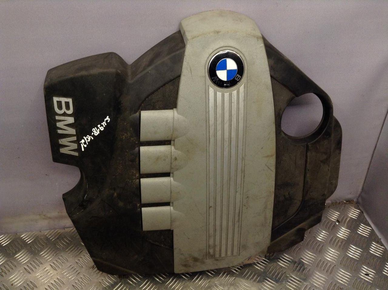 декоративная крышка двигателя BMW 5 серия E60/E61 [рестайлинг] 2008, 2.0 л., M47 D20 (204D4), АКПП, седан, 7797410