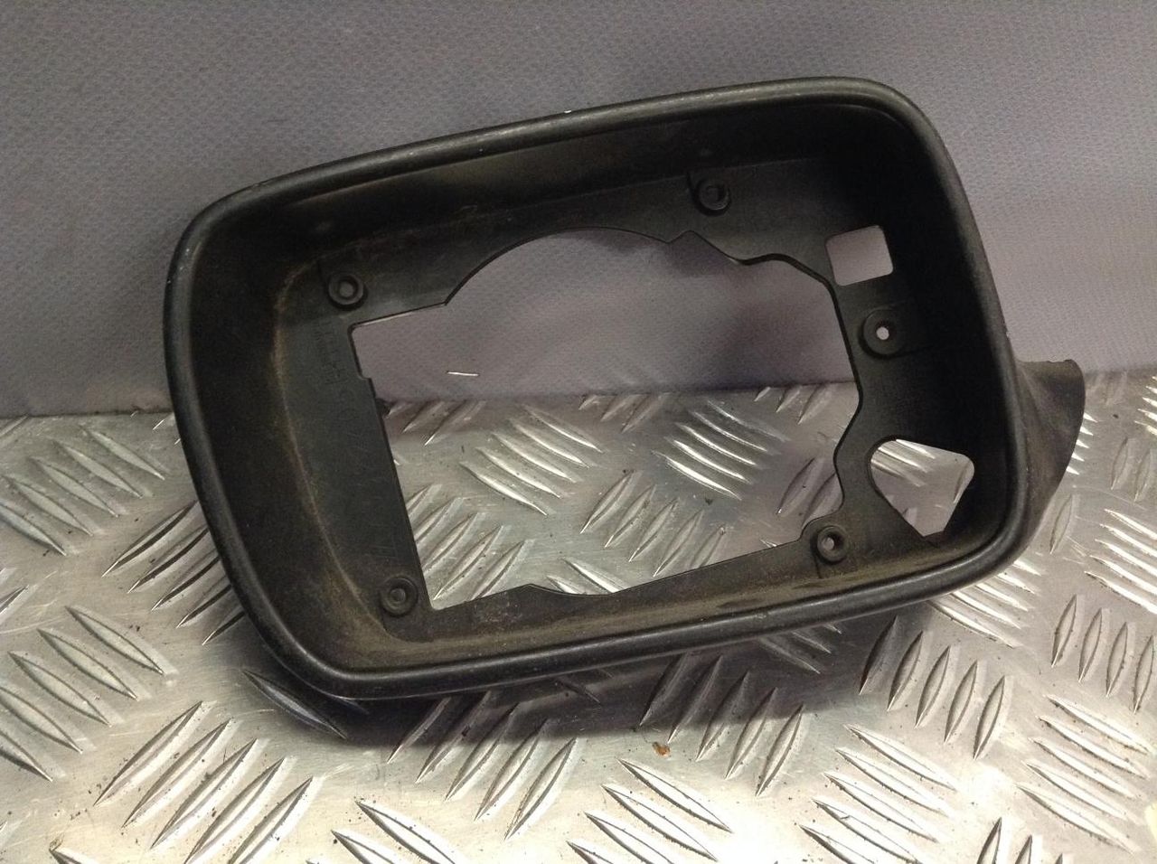 рамка зеркала левого BMW 7 серия E65/E66/E67 2004, 3.0 л., M57 D30 (306D3), АКПП, седан