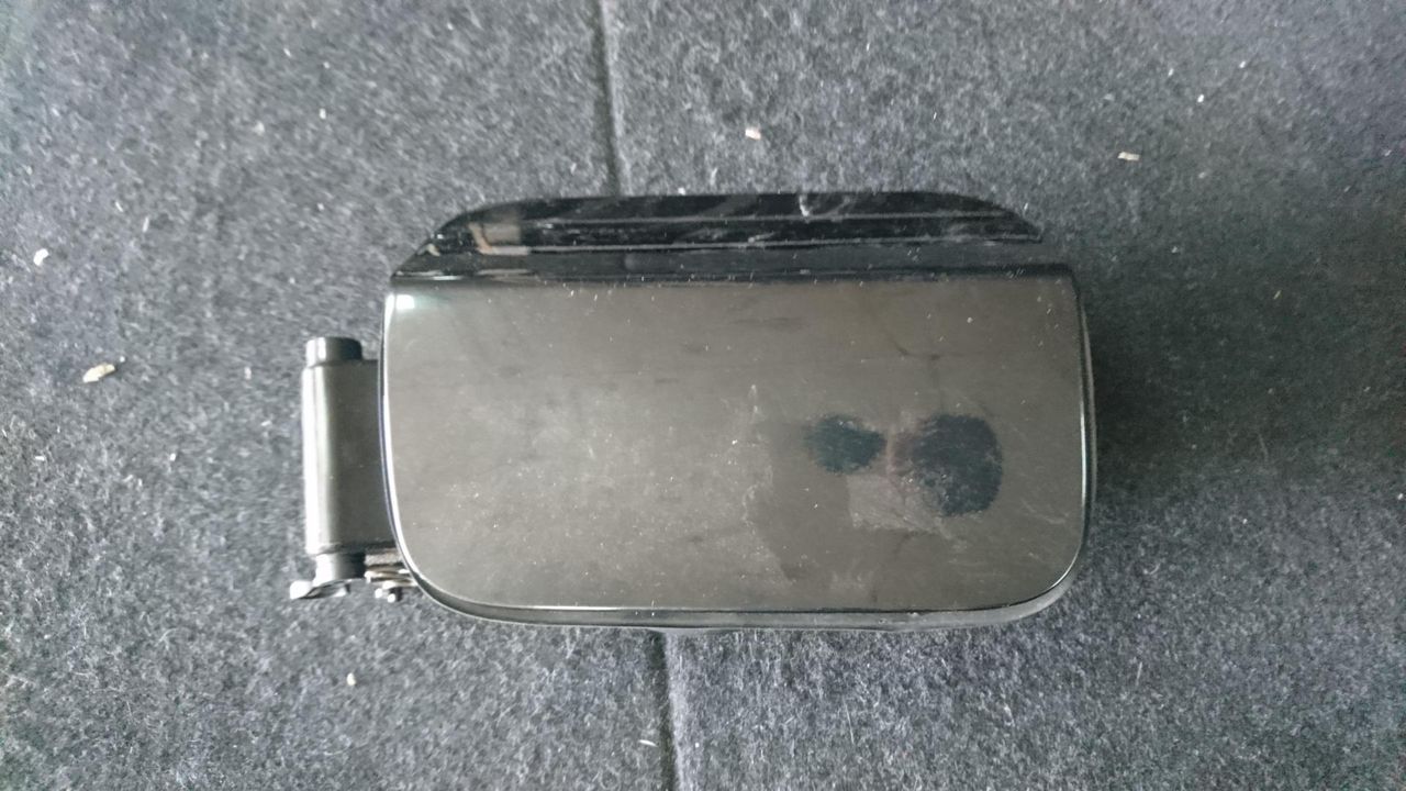 лючок топливного бака BMW 7 серия F01/F02 2010, 4.4 л., N63 B44 A, бензин, АКПП, седан, 7184076, 7184080