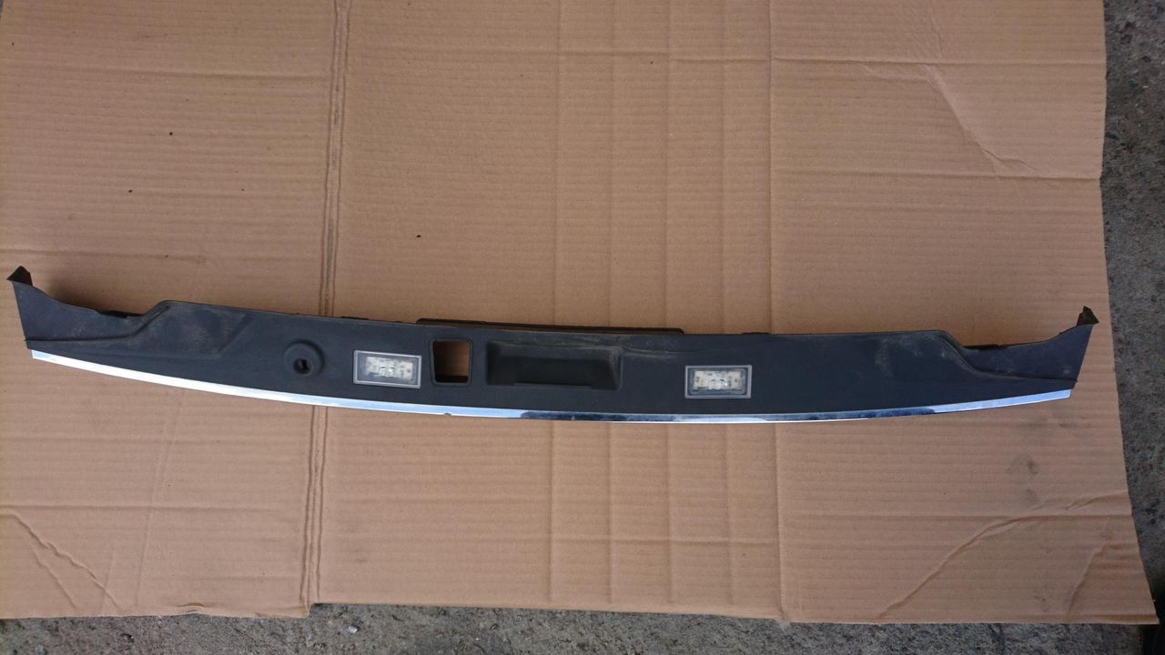 подсветка номера BMW 7 серия F01/F02 2010, 4.4 л., N63 B44 A, бензин, АКПП, седан, 7200035