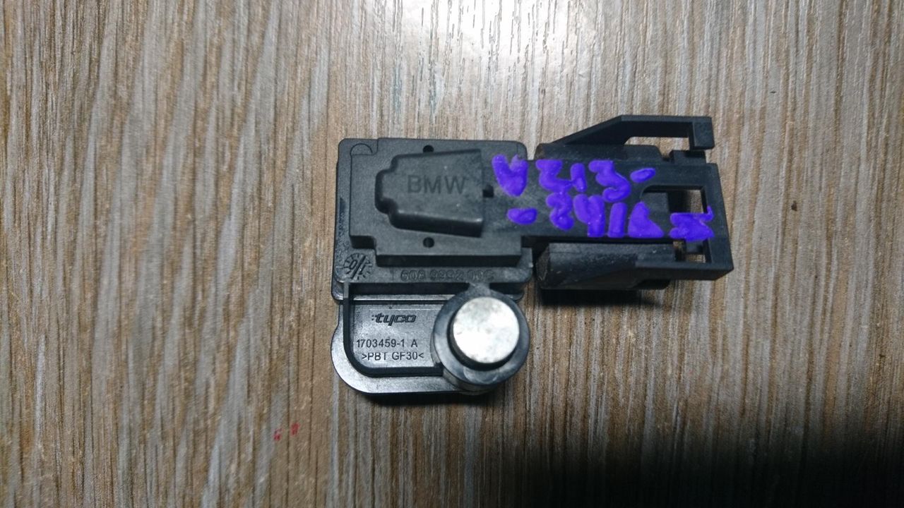датчик удара BMW 7 серия F01/F02 2010, 4.4 л., N63 B44 A, бензин, АКПП, седан, 65779159311