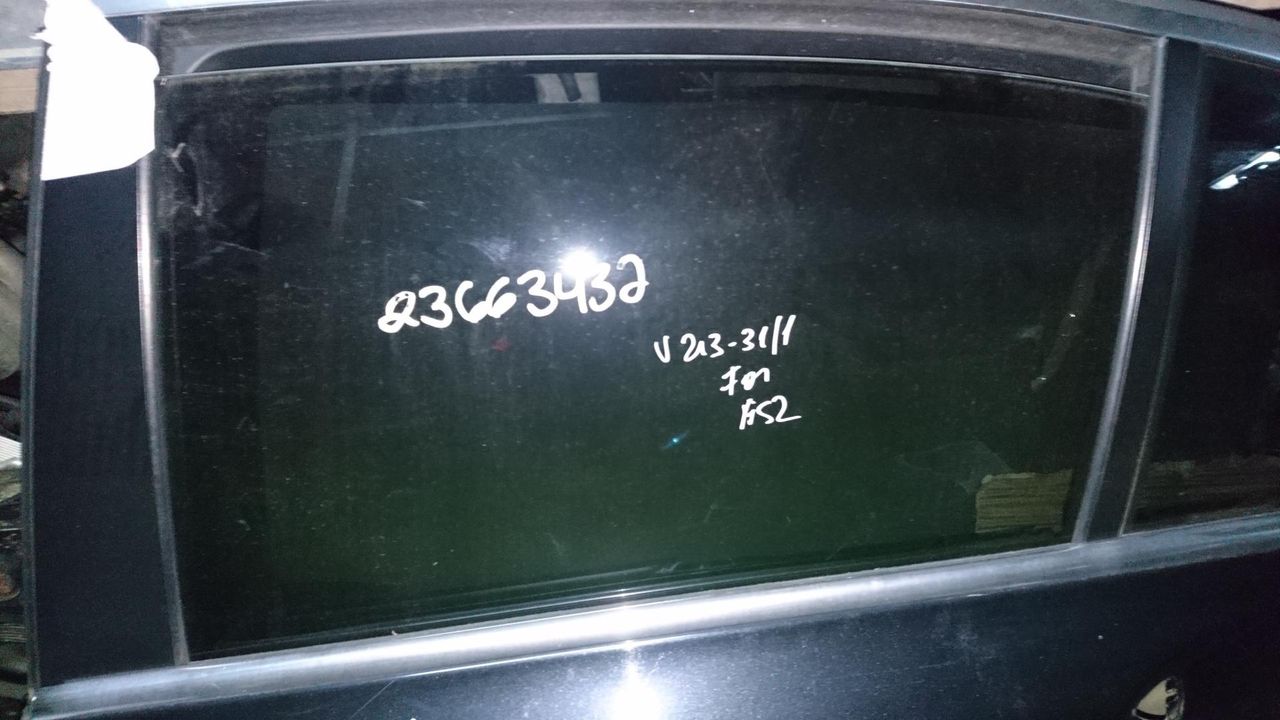 стекло двери задней левой BMW 7 серия F01/F02 2010, 4.4 л., N63 B44 A, бензин, АКПП, седан, 51357182091