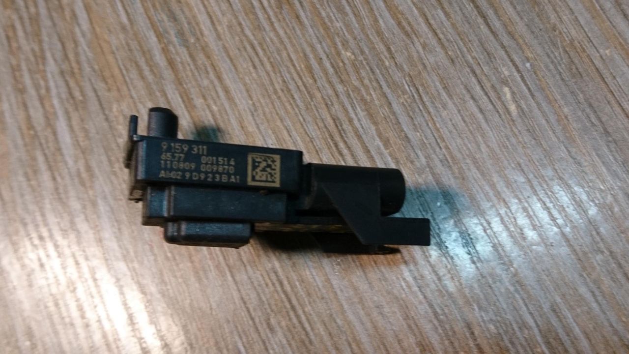 датчик удара BMW 7 серия F01/F02 2010, 4.4 л., N63 B44 A, бензин, АКПП, седан, 9159311