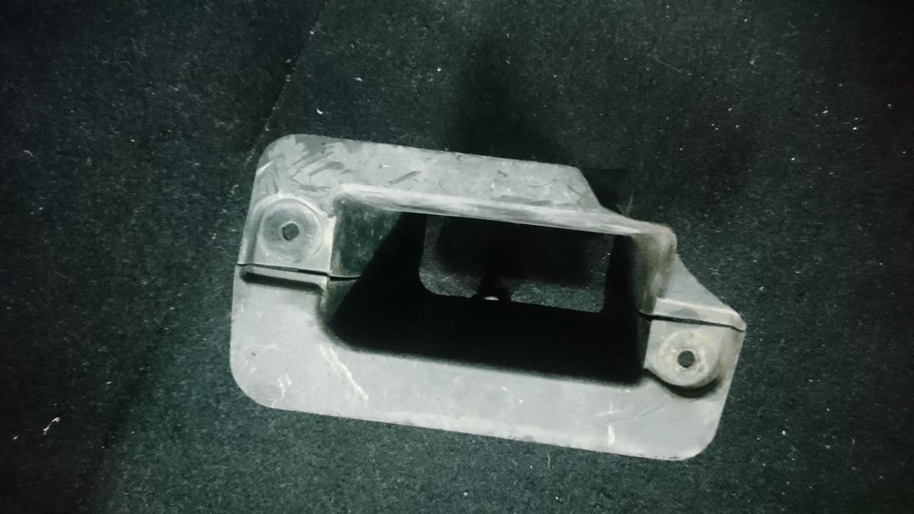 воздуховод тормозной правый BMW 7 серия F01/F02 2010, 4.4 л., N63 B44 A, бензин, АКПП, седан, 51757185168