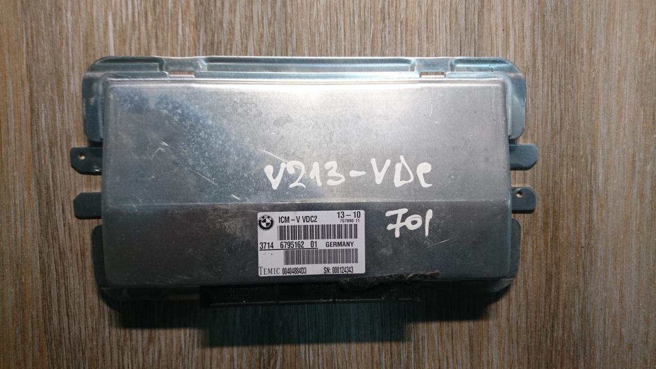 блок управления подвеской BMW 7 серия F01/F02 2010, 4.4 л., N63 B44 A, бензин, АКПП, седан, 37146795162, 00404884D3