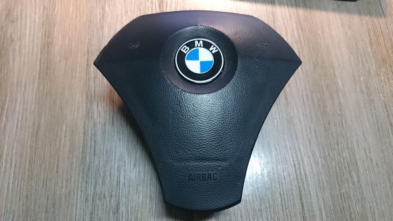подушка безопасности водителя BMW 5 серия E60/E61 2005, 2.2 л., M54 B22 (226S1), бензин, МКПП, седан, 6769602, 32346769602