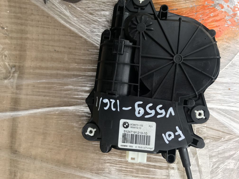 активатор замка багажника BMW 7 серия F01/F02 2009, 4.4 л., N63 B44 A, бензин, АКПП, седан, 51247191213