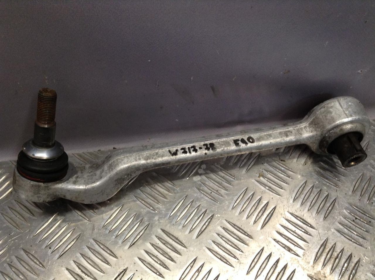 рычаг передний правый BMW 3 серия E90/E91/E92/E93 2007, 2.0 л., N47 D20 C, дизель, АКПП, седан, 6763700