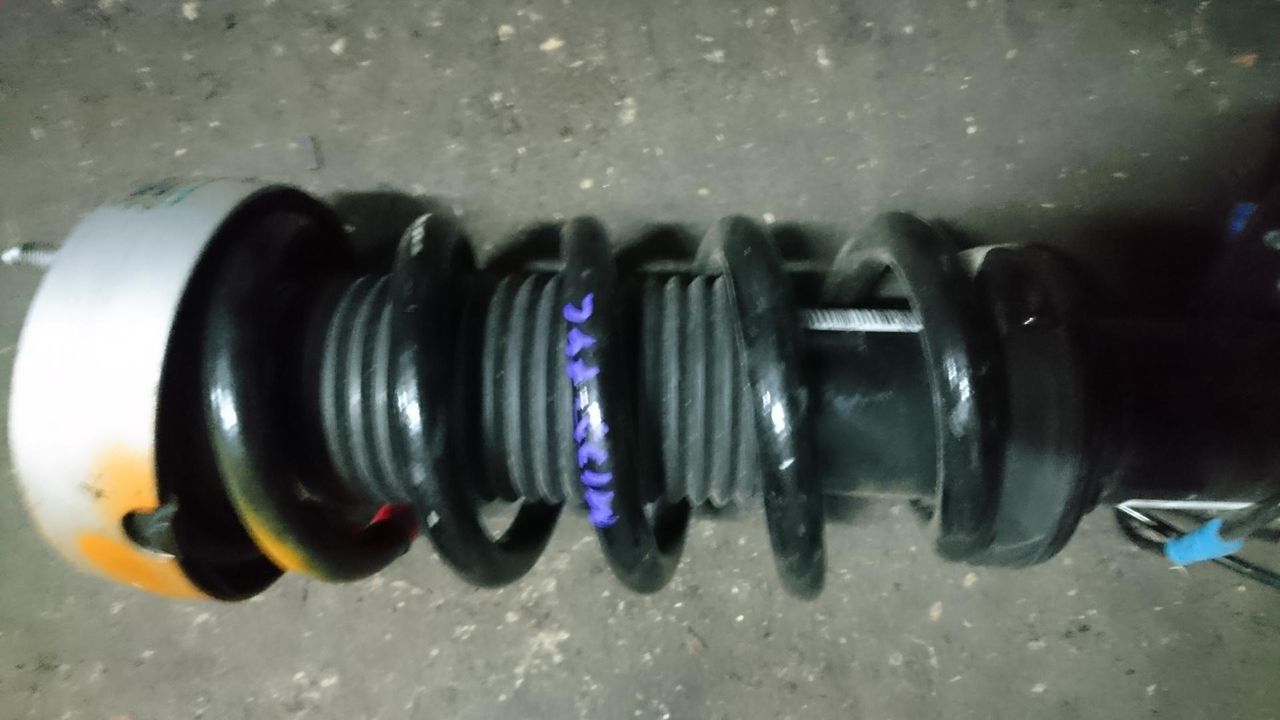 пружина BMW X5 F15 2018, 3.0 л., N57 D30 C, дизель, АКПП, белый, внедорожник 5 дв., 6862236