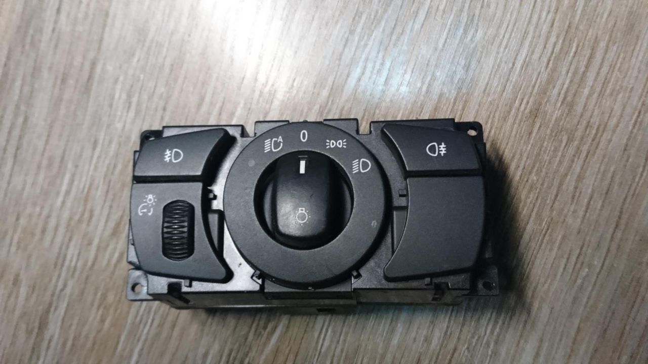 переключатель света BMW 5 серия E60/E61 2007, 2.0 л., N47 D20 A, дизель, АКПП, седан, 6925252