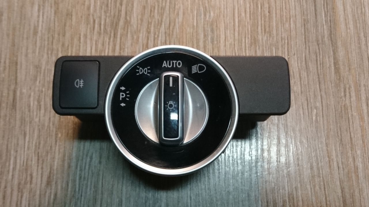 переключатель света Mercedes-Benz GL-Класс X166 2013, 3.0 л., OM 642.826, дизель, АКПП, коричневый, внедорожник 5 дв.