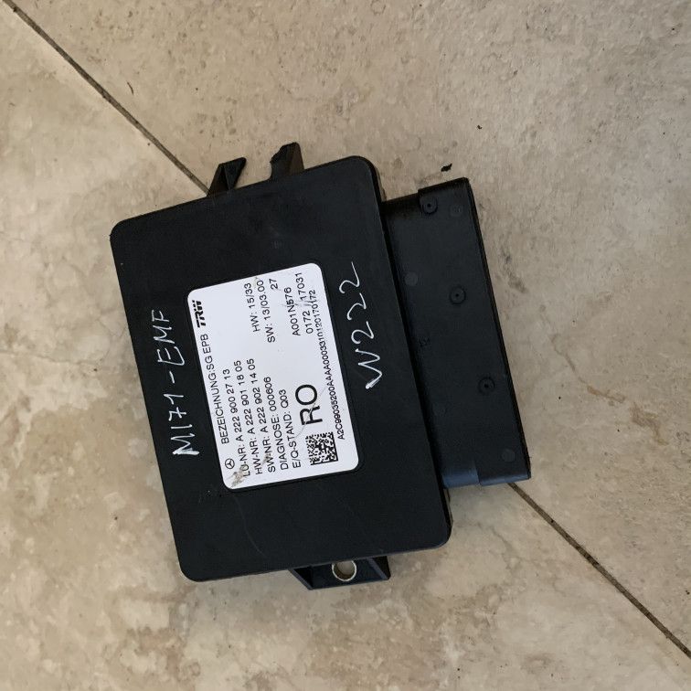 блок управления ручником Mercedes-Benz S-Класс W222/C217/A217 2015, 3.0 л., OM 642.861, дизель, АКПП, седан, A2229002713, A2229011805