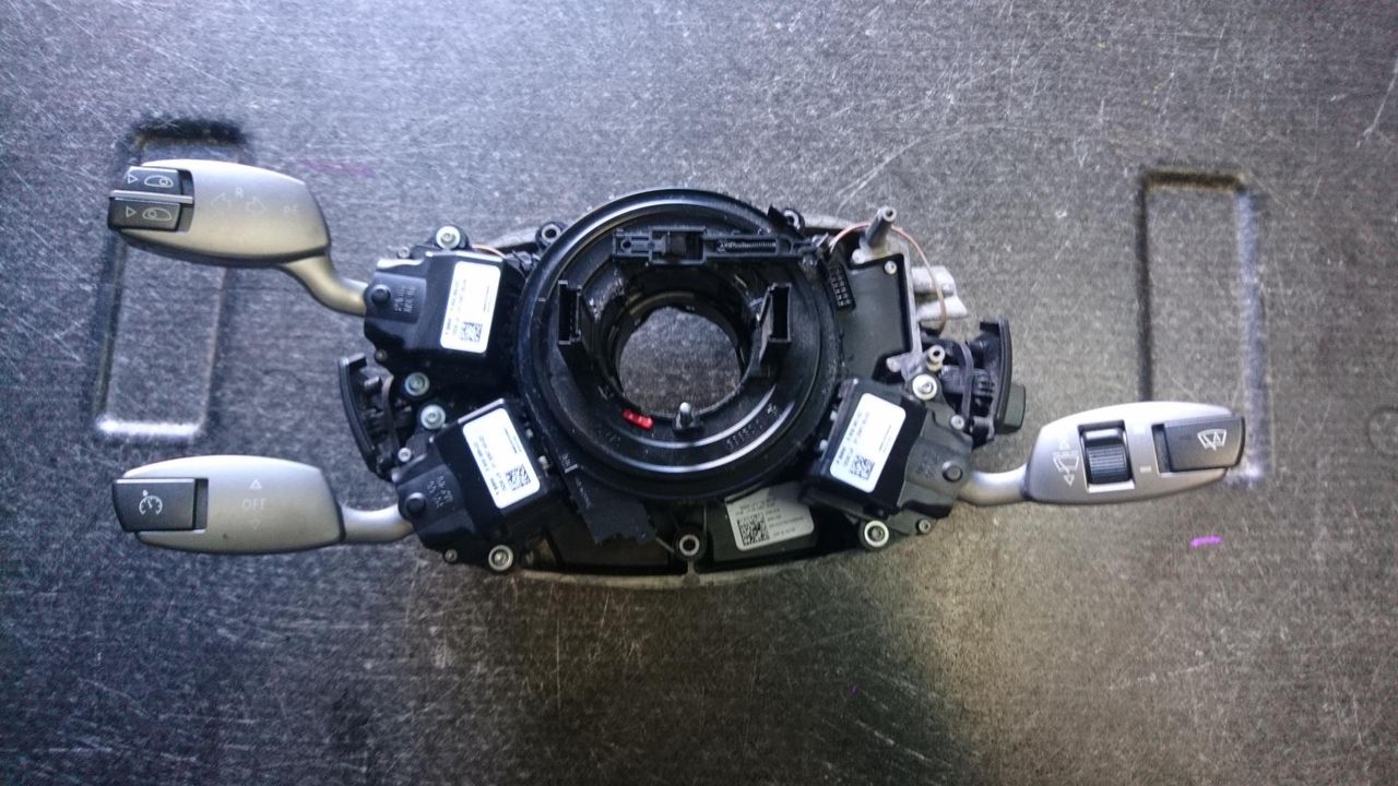 переключатель подрулевой (стрекоза) BMW 7 серия E65/E66/E67 [рестайлинг] 2007, 3.0 л., M57 D30 (306D3), дизель, АКПП, черный, седан, 9138460
