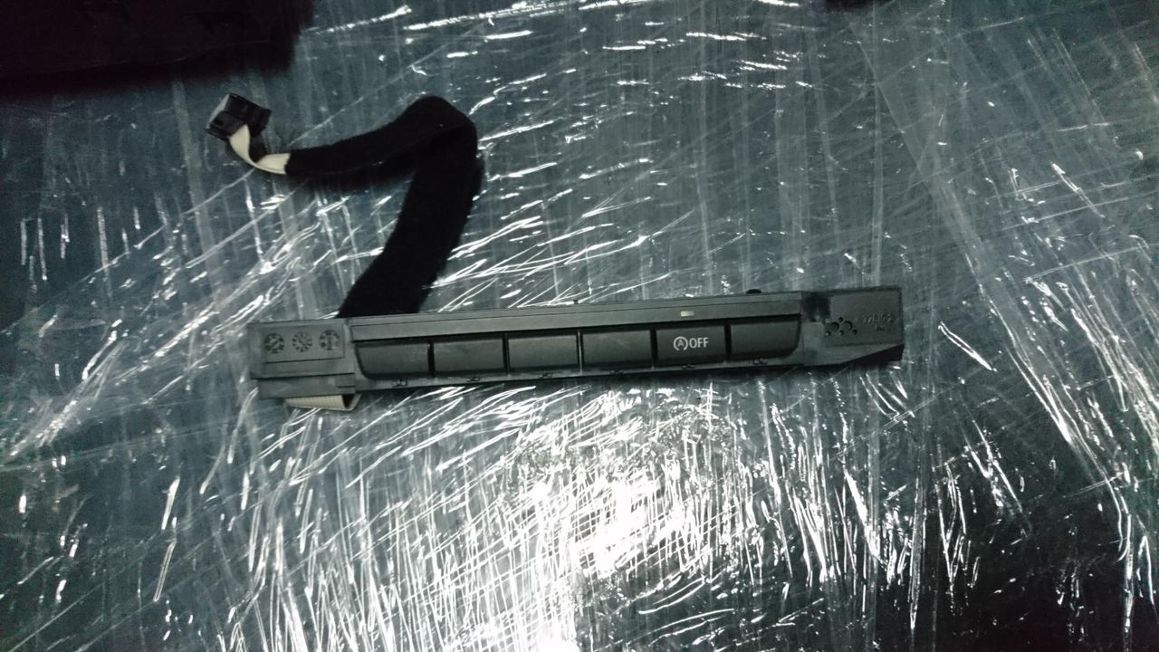 кнопка (выключатель) BMW 3 серия E90/E91 [рестайлинг] 2010, 2.0 л., N43 B20 A, бензин, АКПП, седан, 61316970919