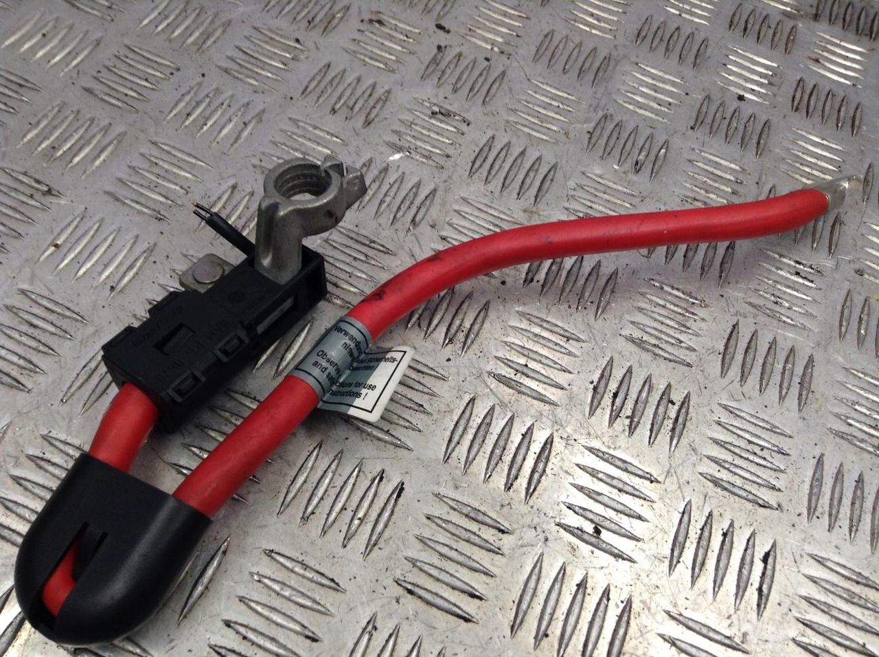 плюсовой провод аккумулятора BMW 7 серия E65/E66/E67 2004, 3.0 л., M54 B30 (306S3), бензин, АКПП, седан