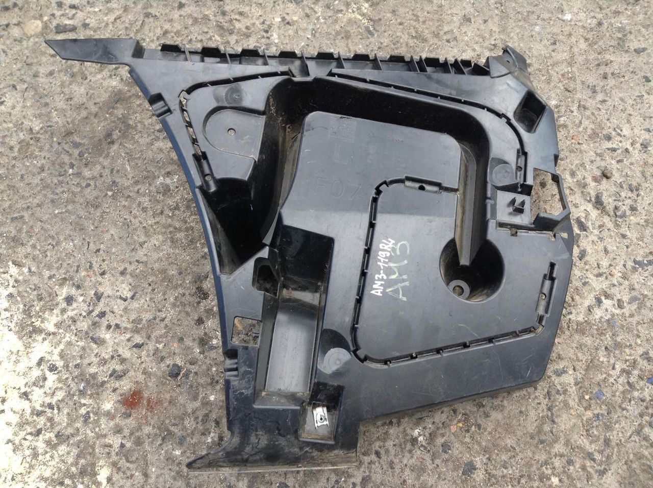 Крепление бампера переднего BMW 5 серия F07/F10/F11 2012, 3.0 л., N55 B30 A, бензин, АКПП, хетчбэк 5 дв., 7201127