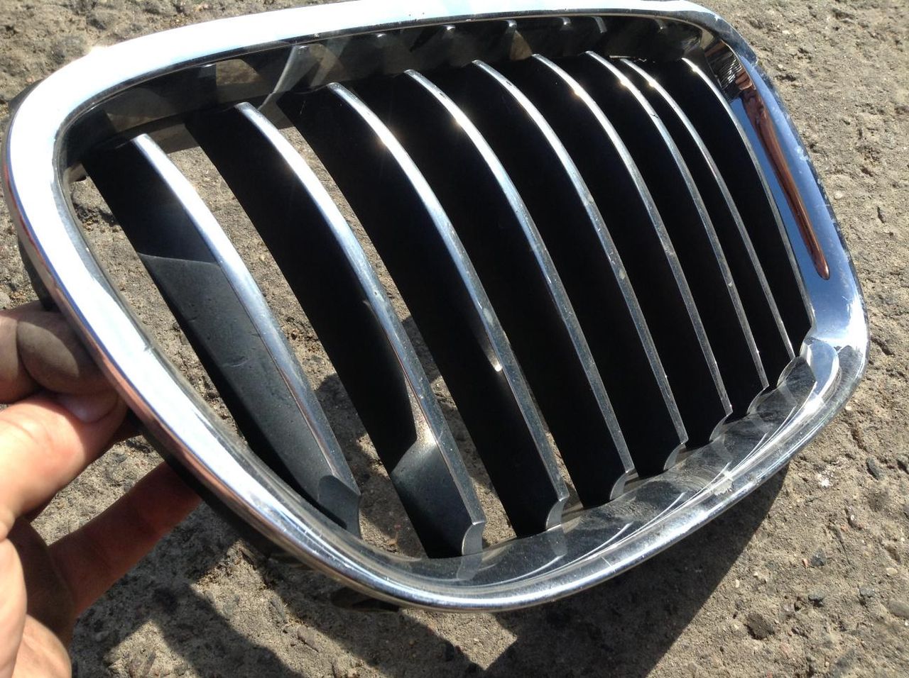 заглушка (решетка) в бампер BMW 5 серия F07/F10/F11 2012, 3.0 л., N55 B30 A, бензин, АКПП, хетчбэк 5 дв.