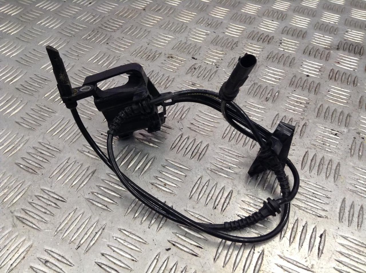 датчик ABS BMW 5 серия F07/F10/F11 2012, 3.0 л., N55 B30 A, бензин, АКПП, хетчбэк 5 дв., 6775866